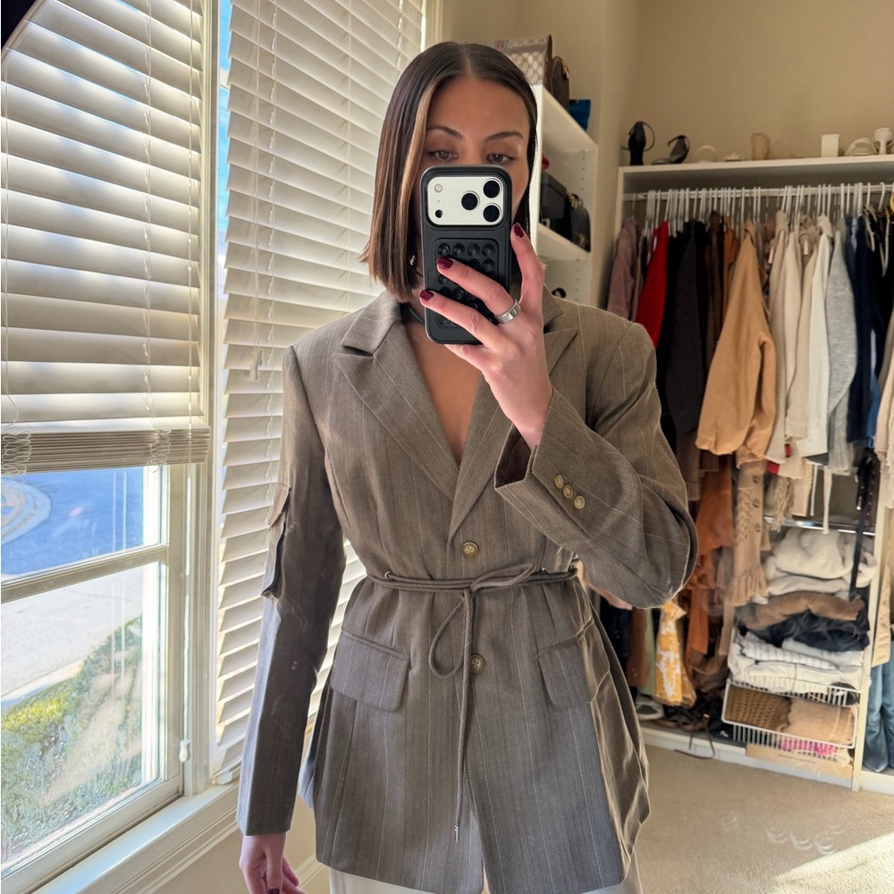 Roari Ronnie Blazer
